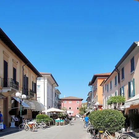 Villa Lavinia By Interhome Forte dei Marmi