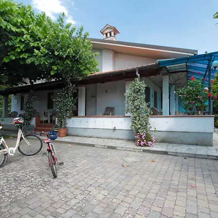 Lavinia By Interhome *