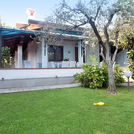 Lavinia By Interhome Villa Forte dei Marmi